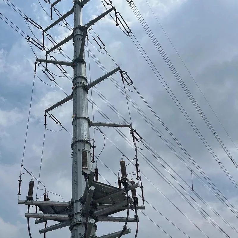 Stâlp de ridicare pentru cablu multi-circuit